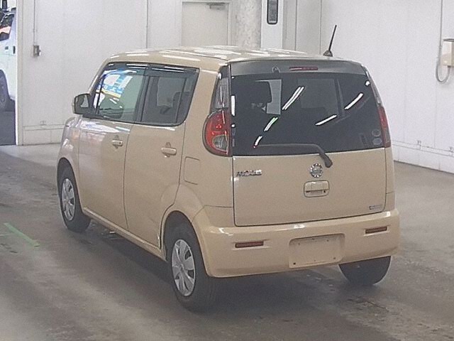 2011 Nissan モコ X auction photo 2