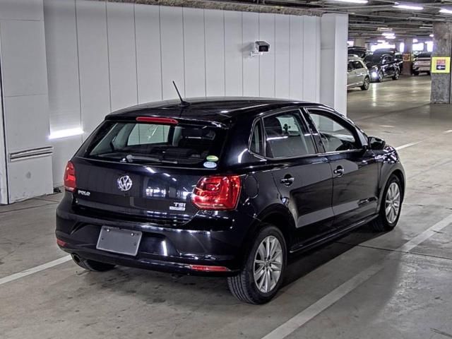 2015 Volkswagen VW ポロ TSIコンフォートL auction photo 3