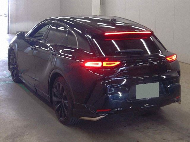 2025 Toyota Crown Sport Sports Z (HEV) 4WD auction photo 2