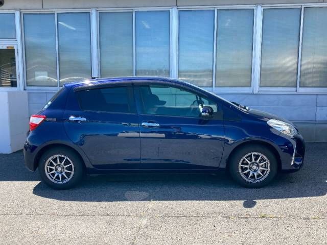 2019 Toyota Vitz F セーフティーエディションIII auction photo 2