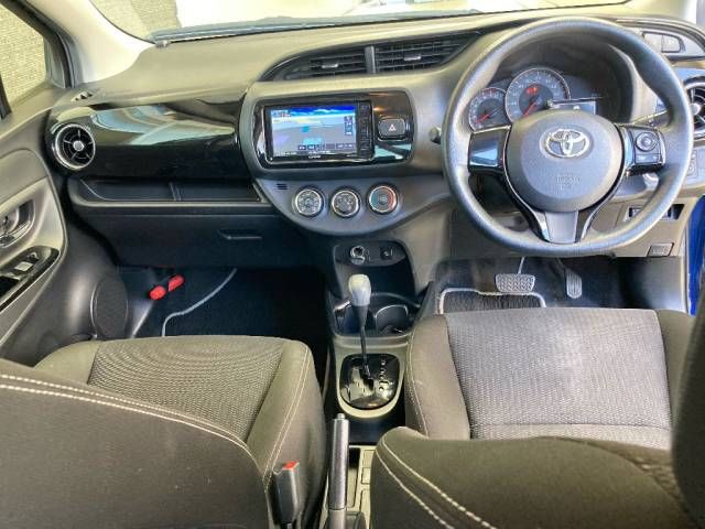 2019 Toyota Vitz F セーフティーエディションIII auction photo 4