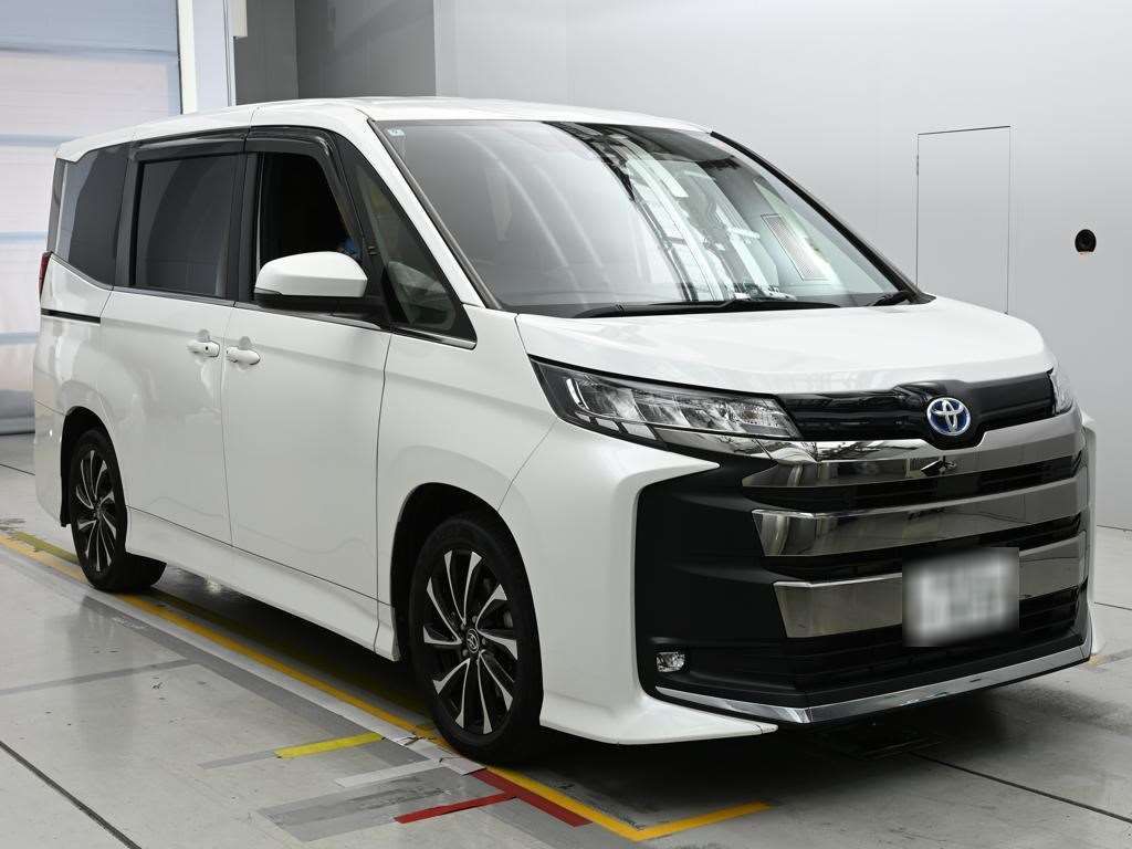 2022 Toyota Noah ハイブリッドS-Z auction photo 5