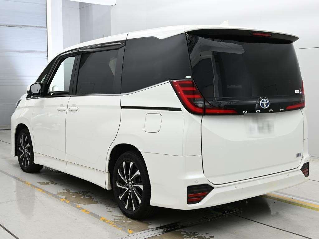 2022 Toyota Noah ハイブリッドS-Z auction photo 6