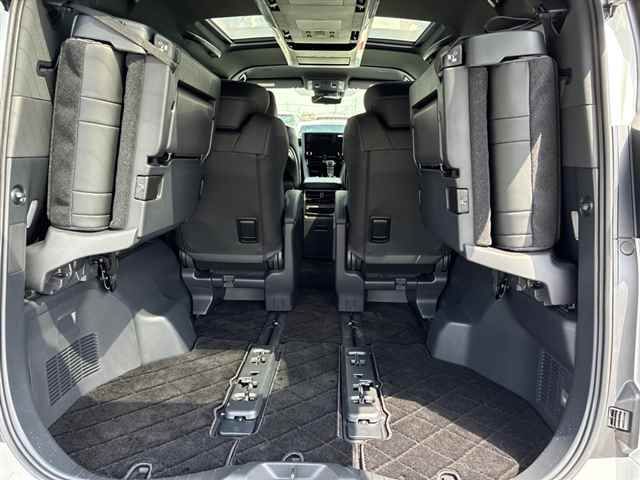 2025 Toyota Alphard Hybrid Z auction photo 9