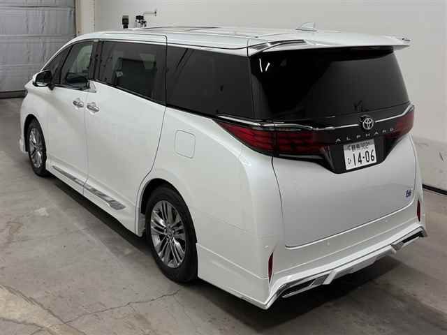 2025 Toyota Alphard Hybrid Z auction photo 2