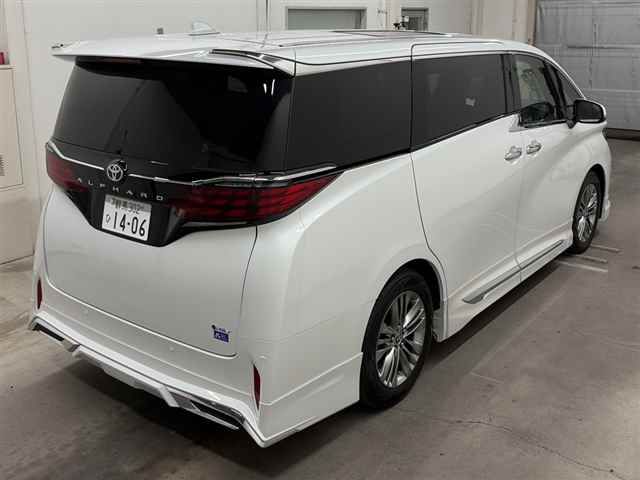 2025 Toyota Alphard Hybrid Z auction photo 5
