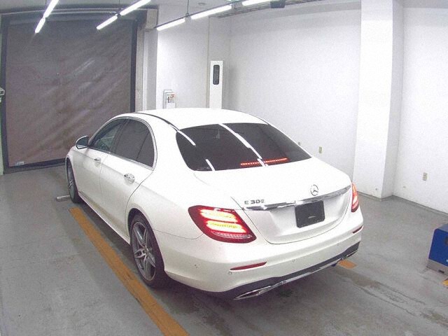 2019 Mercedes-Benz E-Class E300AG Sport EXC auction photo 2