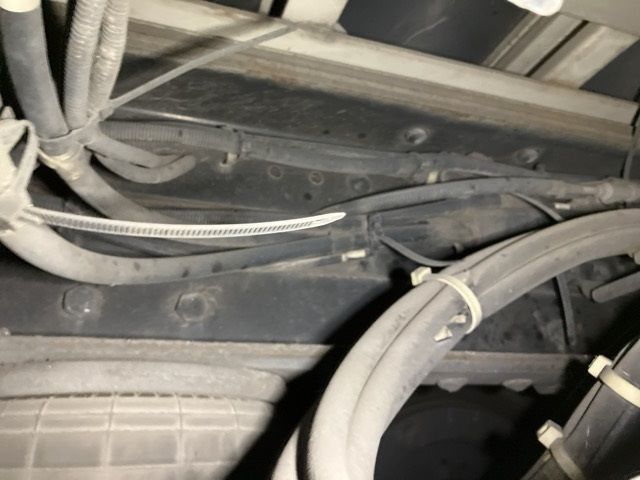 2017 Nissan Diesel UD auction photo 11