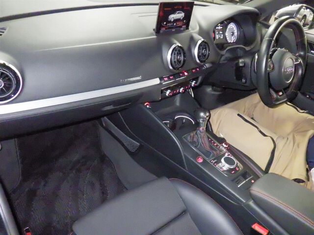 2015 Audi S3 Sedan ベースグレード 4WD auction photo 3