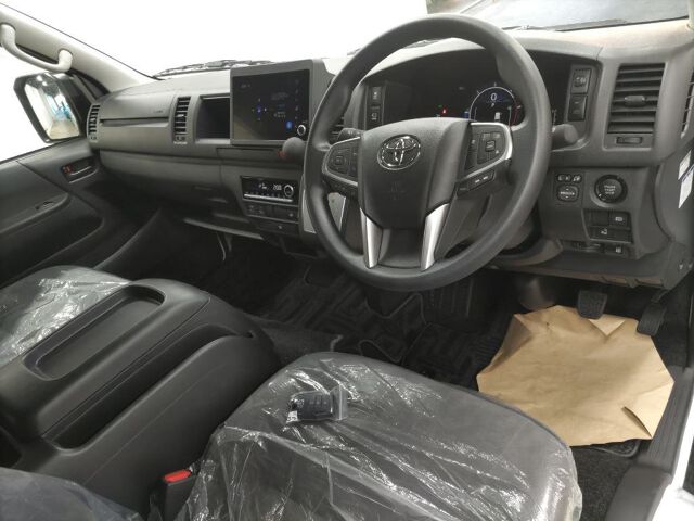 2026 Toyota Hiace Super Long GL auction photo 3