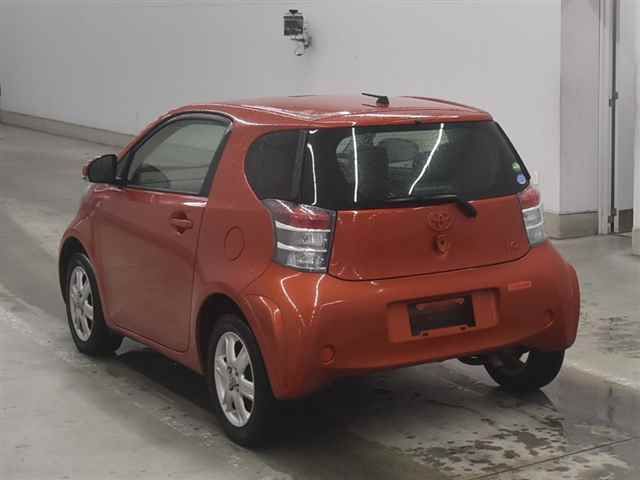 2013 Toyota iQ 100G auction photo 2