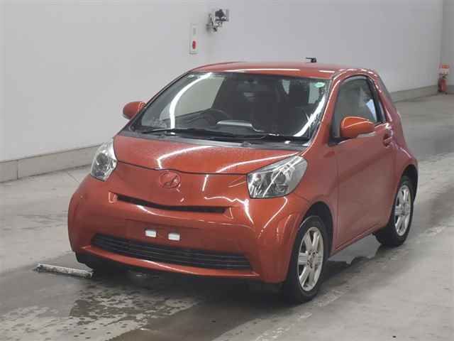 2013 Toyota iQ 100G auction photo 4