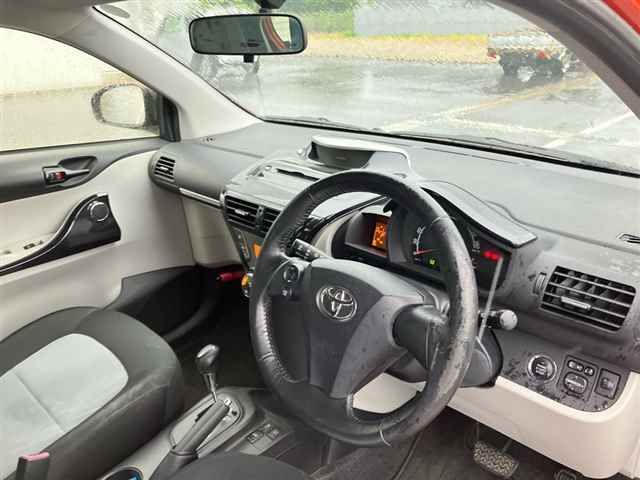 2013 Toyota iQ 100G auction photo 3