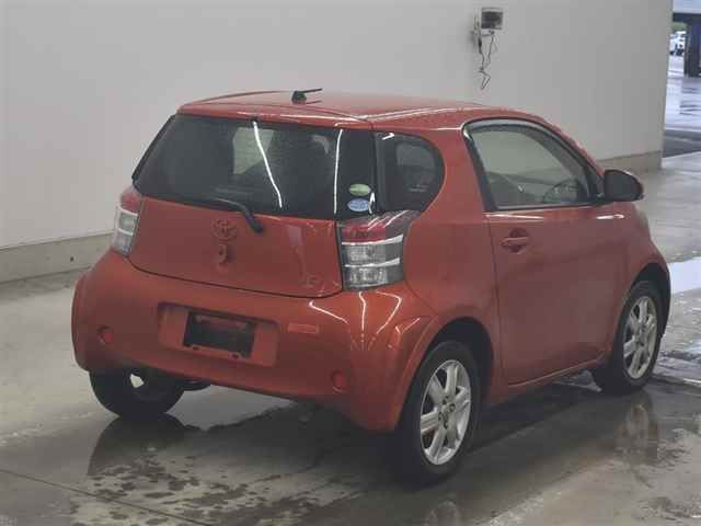 2013 Toyota iQ 100G auction photo 5
