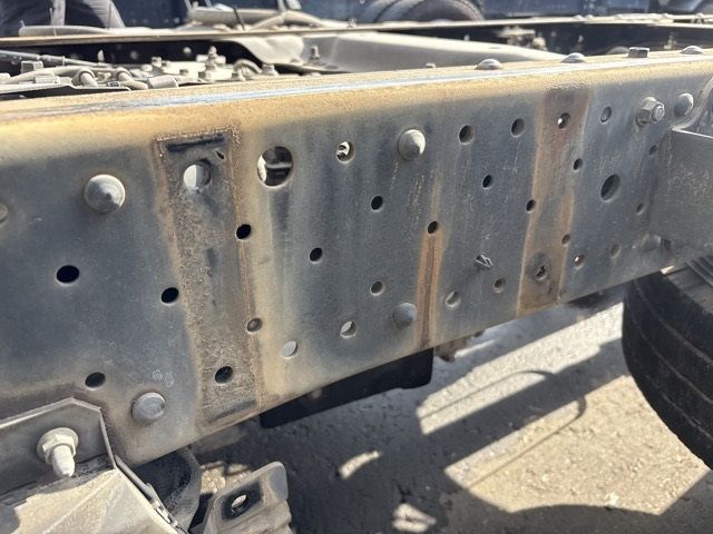 2011 Isuzu Elf シャーシ auction photo 12