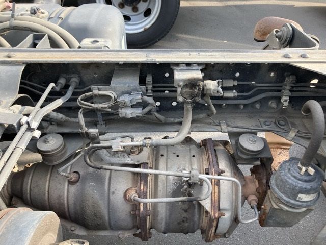 2011 Isuzu Elf シャーシ auction photo 18