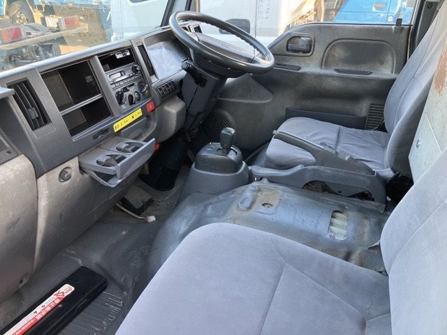 2011 Isuzu Elf シャーシ auction photo 5