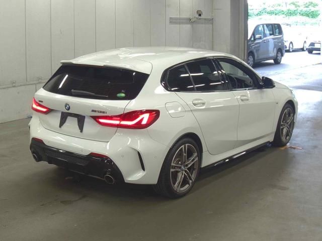 2021 BMW BMW M 135 I xDrive auction photo 3
