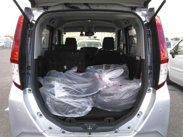 2021 Toyota Roomy X auction photo 10