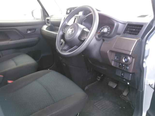2021 Toyota Roomy X auction photo 3