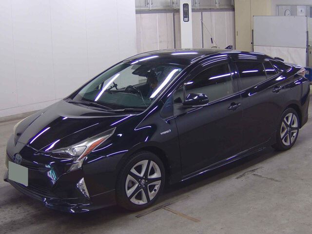 2016 Toyota Prius Sツーリングセレクション 4WD auction photo 4