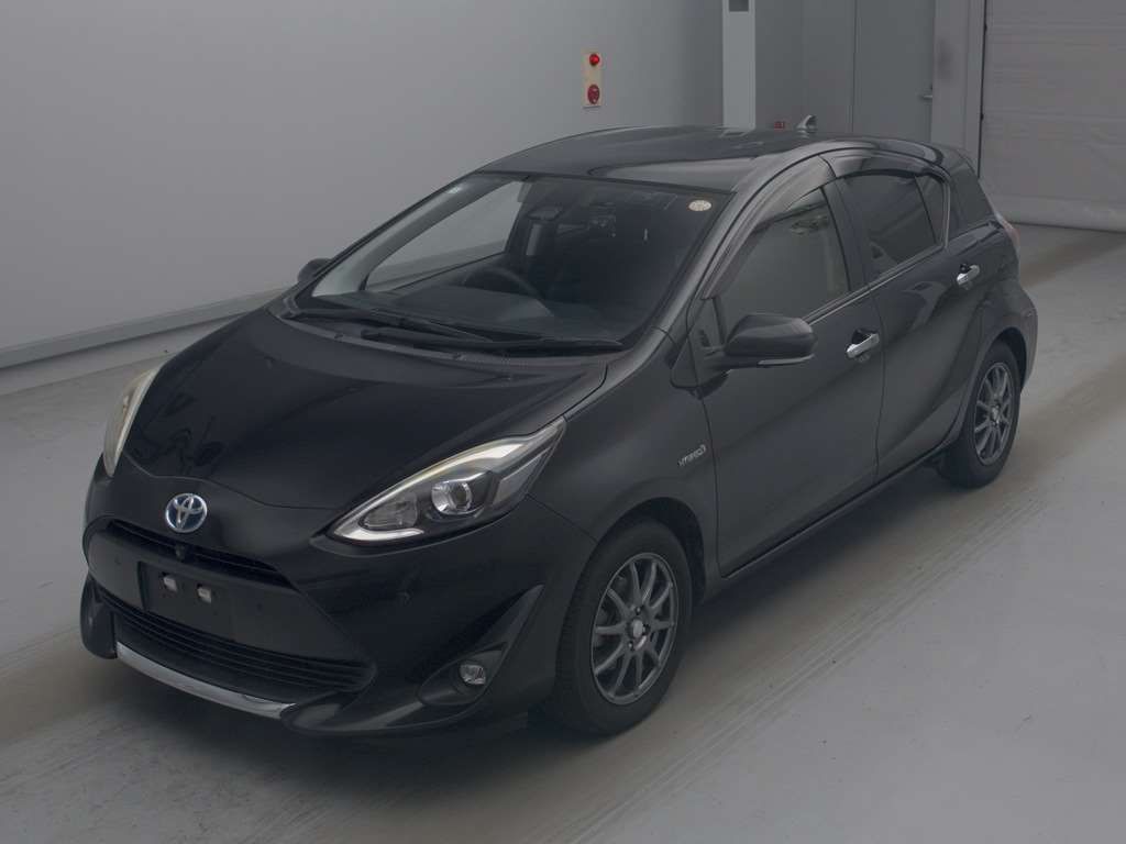 Japan Auction Vehicles 4 2020 Toyota Aqua Sスタイルブラック auction photo