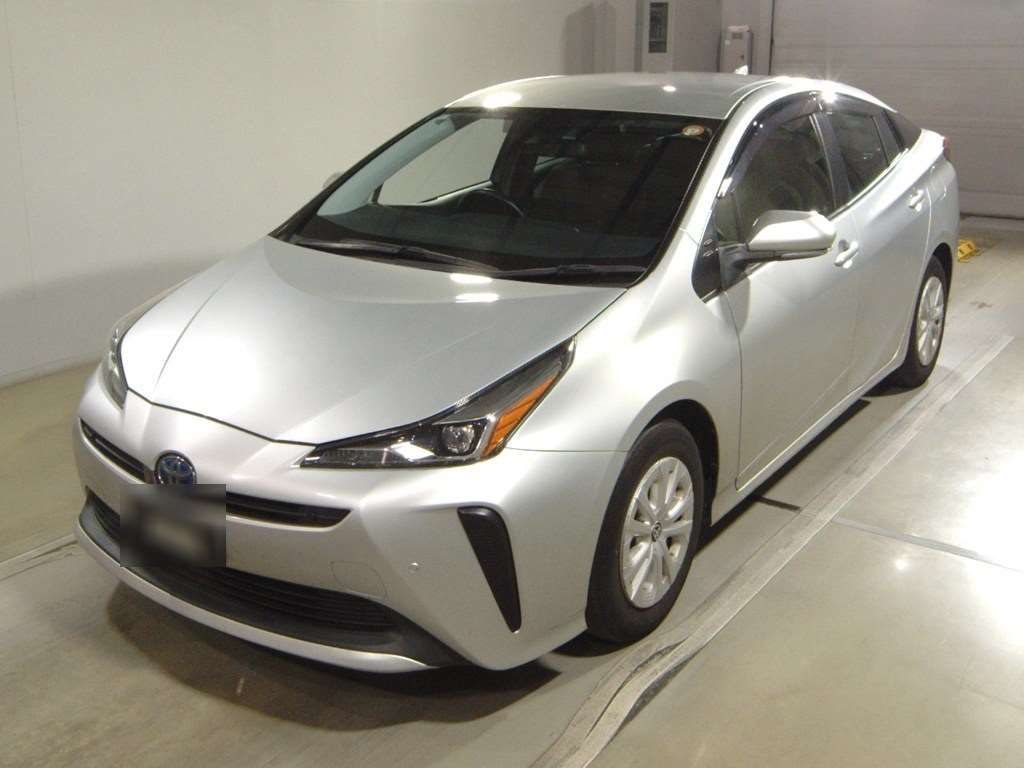 2021 Toyota Prius S Japan auction vehicle