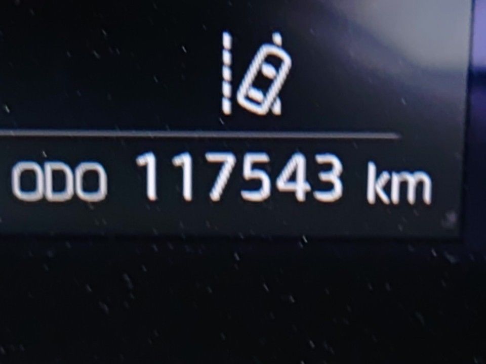 2021 Toyota Yaris auction photo 10