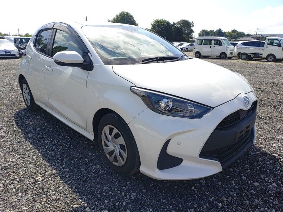 2021 Toyota Yaris auction photo 4