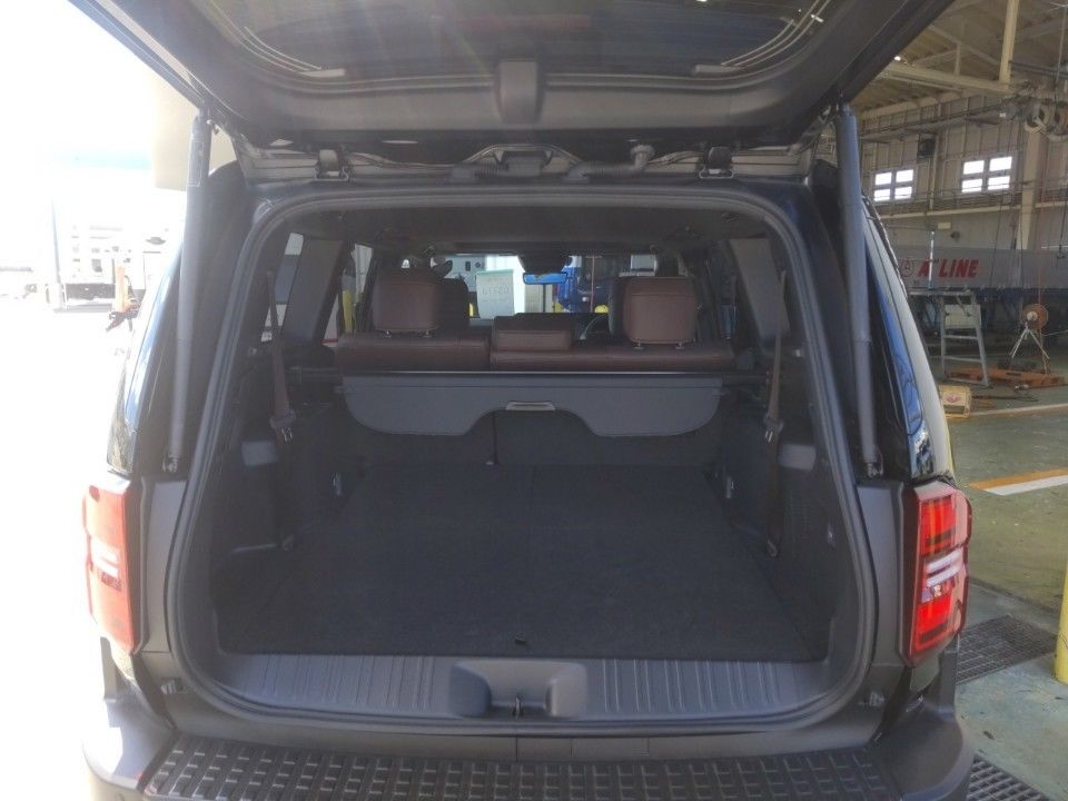 2025 Toyota Land Cruiser auction photo 8
