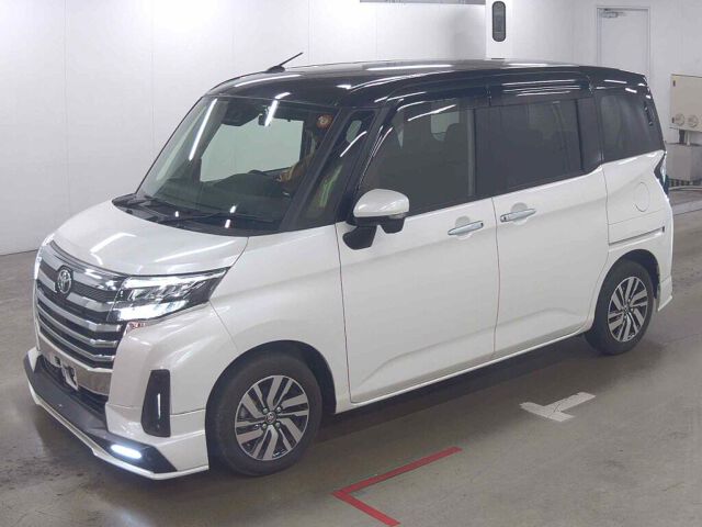 2024 Toyota Roomy Custom G auction photo 4