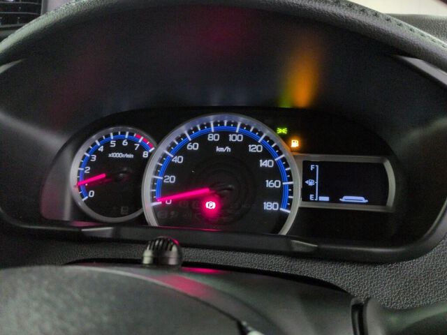 2024 Toyota Roomy Custom G auction photo 6