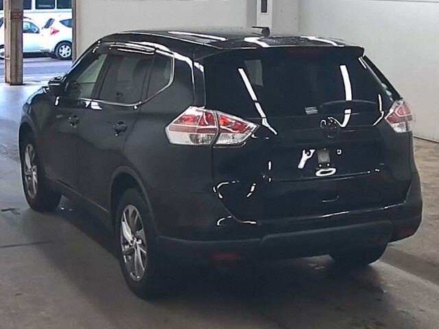 2017 Nissan X-Trail 20XTTエマブレPG 4WD auction photo 2
