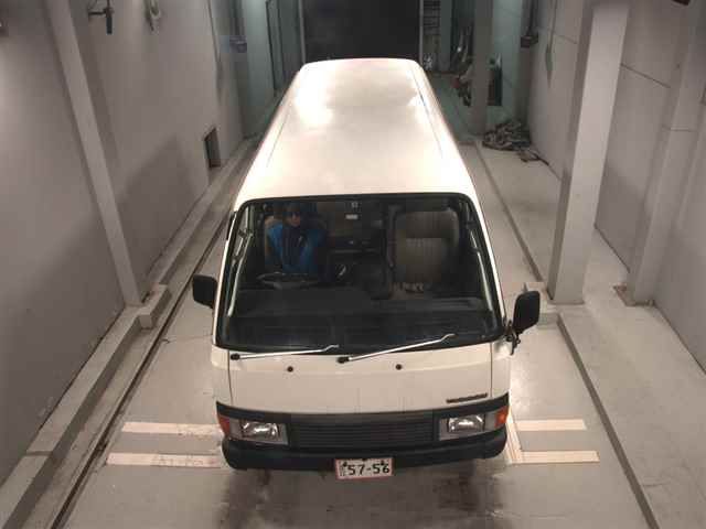 1990 Nissan Caravan DX Long 10-seater auction photo 6