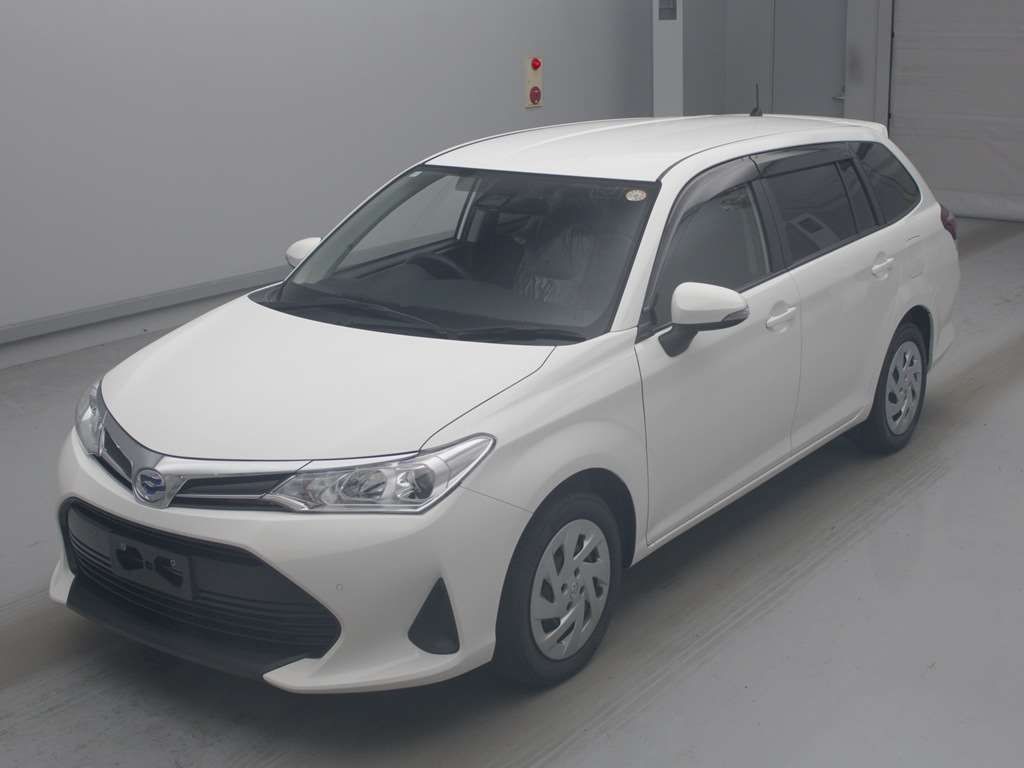 Japan Auction Vehicles 4 2021 Toyota Corolla Fielder Hybrid EX auction photo