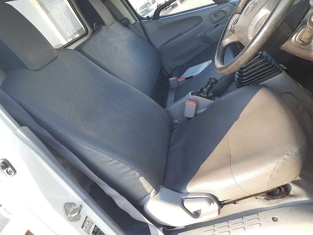 2022 Toyota Dyna auction photo 9