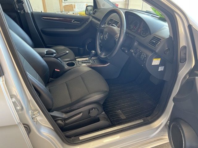 2012 Mercedes-Benz A180エレガンス auction photo 4