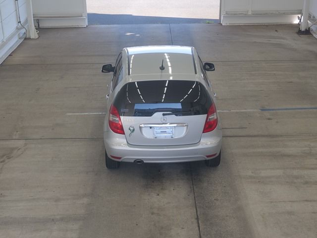 2012 Mercedes-Benz A180エレガンス auction photo 3