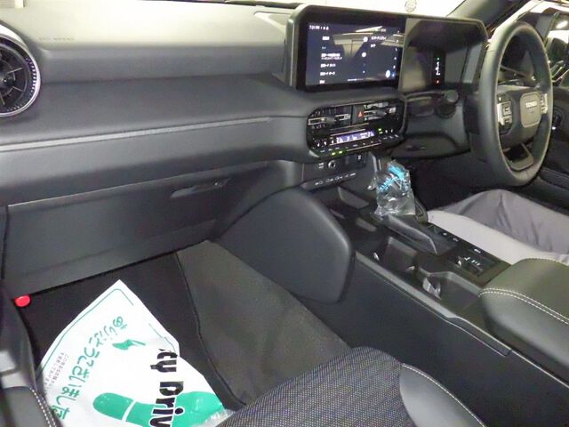 2024 Toyota Land Cruiser 250 VX 4WD auction photo 3