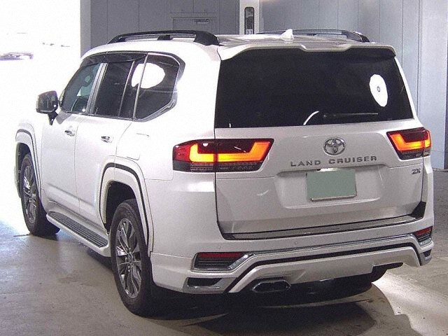 2023 Toyota Land Cruiser ZX 4WD auction photo 2