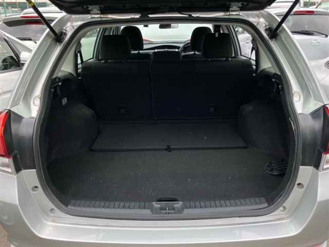 2018 Toyota Corolla Fielder 1.5X auction photo 10