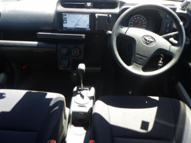2021 Toyota Probox DX Comfort auction photo 3