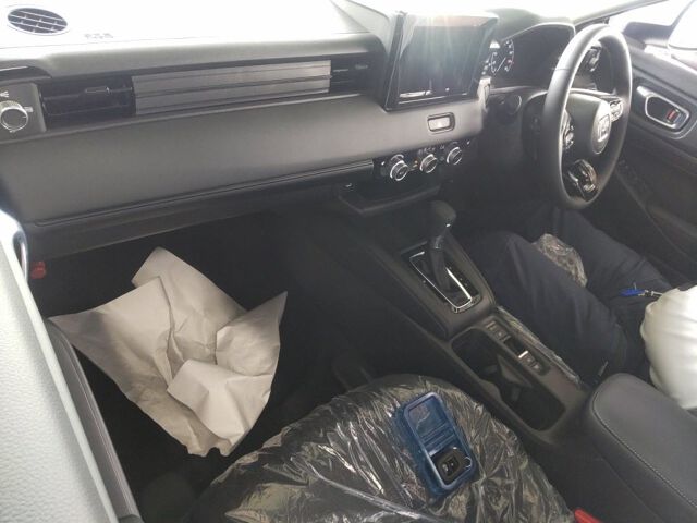 2026 Honda Vezel G 4WD auction photo 3