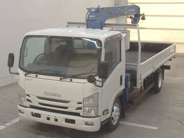 Japan Auction Vehicles 10 2017 Isuzu Elf With crane auction photo