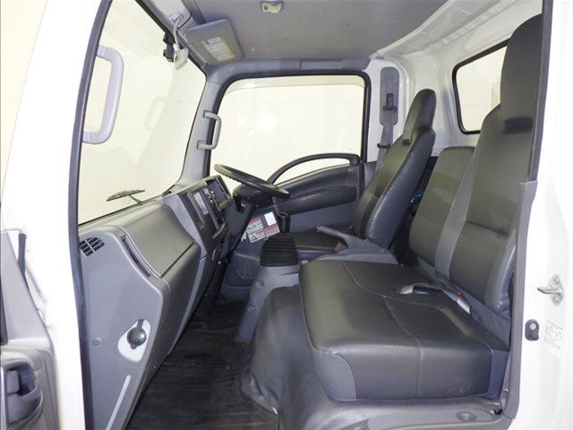 2017 Isuzu Elf With crane auction photo 8