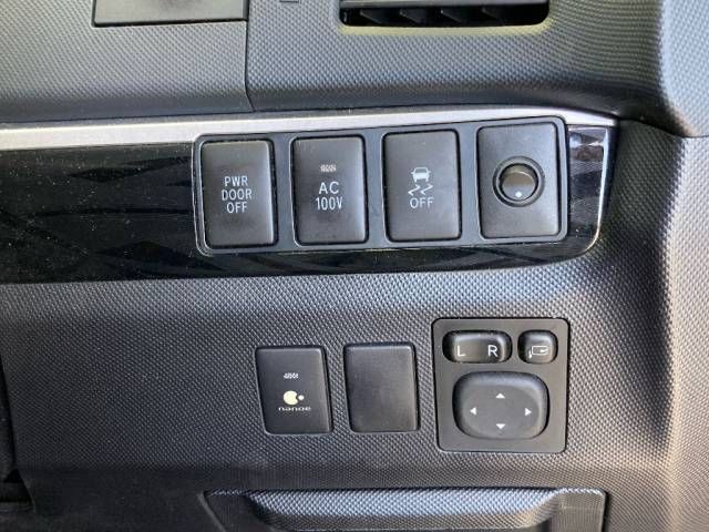 2014 Toyota Estima Aeras Premium auction photo 5