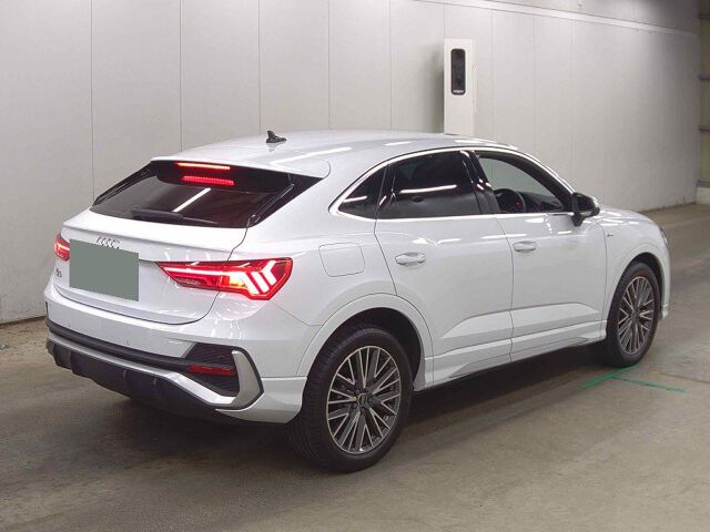 2023 Audi Q3 Sportback 35TFSI Sライン auction photo 5