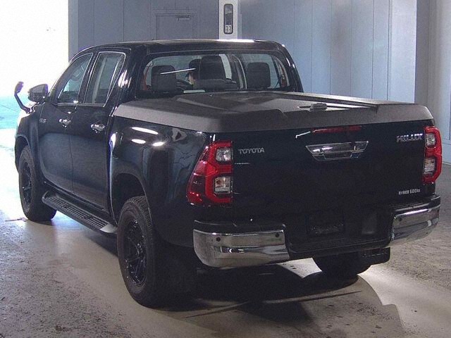 2022 Toyota Hilux Z 4WD auction photo 2