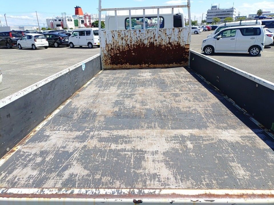 2020 Mitsubishi Fuso Canter auction photo 8