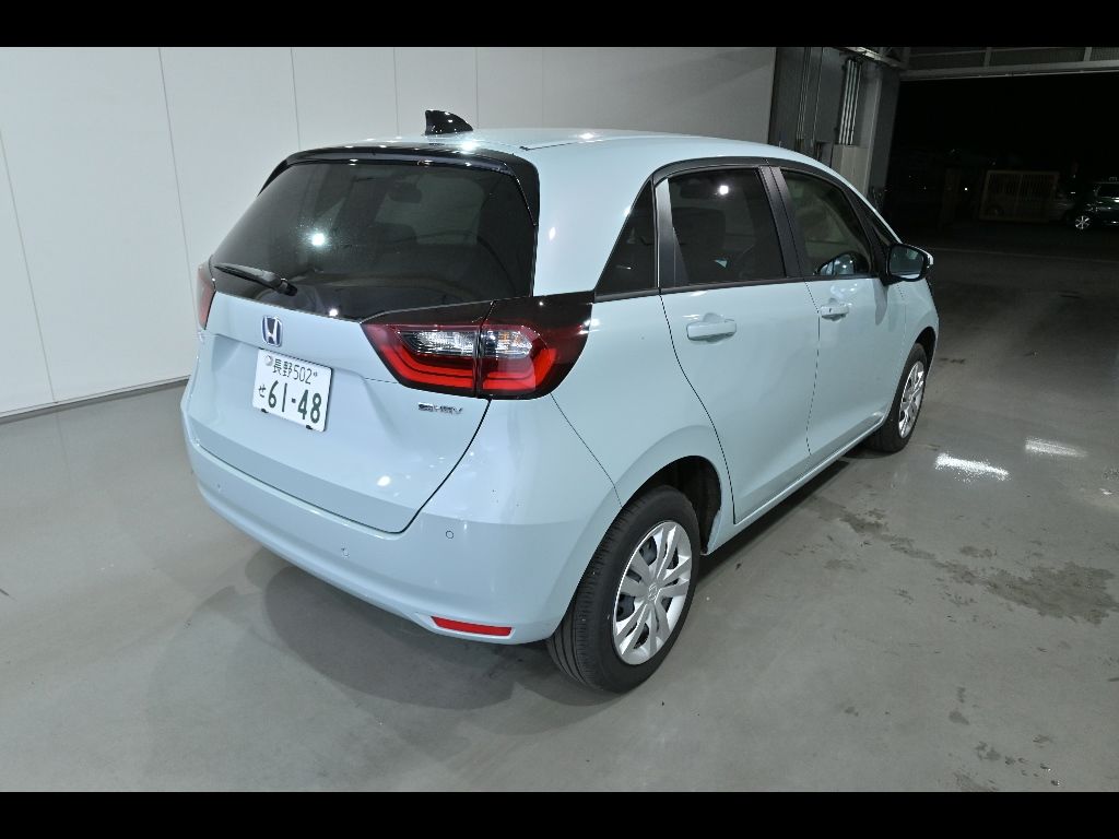 2025 Honda Fit 4WD e:HEVホーム auction photo 2